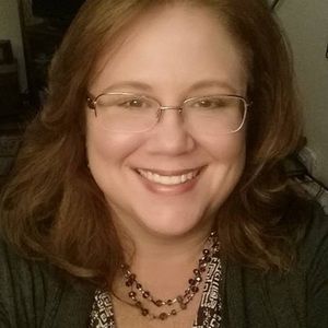 Meet your Posher, Lorraine